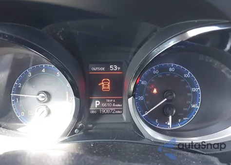 2014 Toyota Corolla S z USA, uszkodzony, nr VIN 5YFBURHE2EP077970